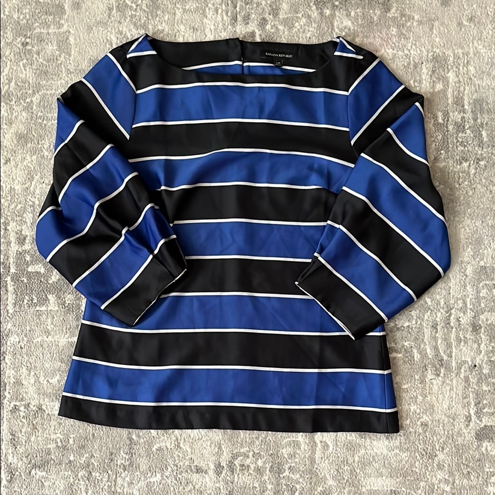 Banana Republic boat neck striped shirt size small